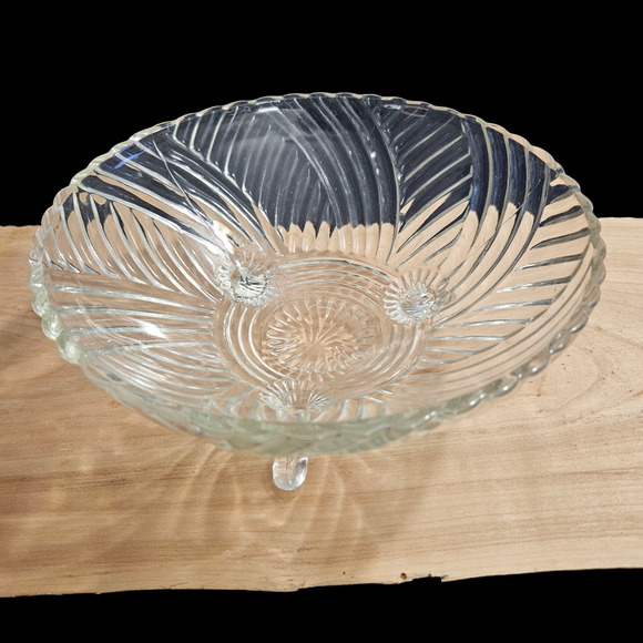 VTG Clear Pressed Glass 3 Footed Bowl Swirl Ribbed Pattern 8.75" Scalloped Edge - Picture 1 of 4